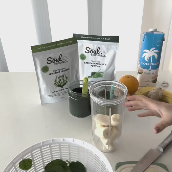 A green smoothie using Soul Organics Australian Spirulina & Barley Grass Juice Powder 